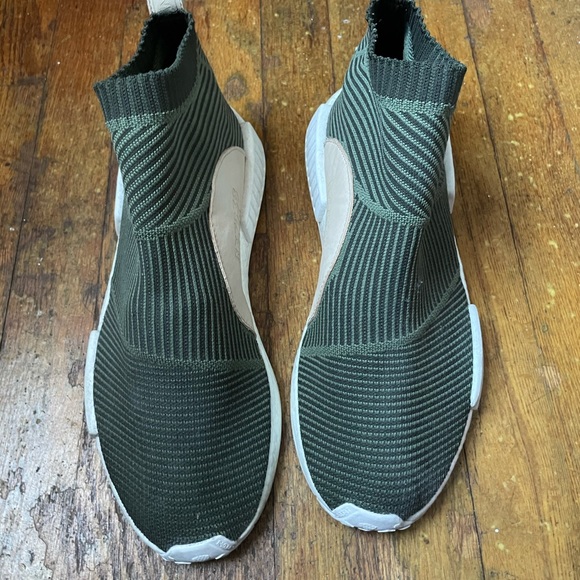 Adidas Shoes - Picture 3 of 3